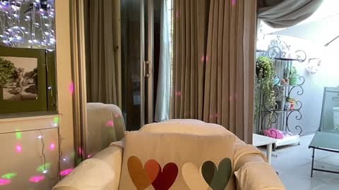 Snapshot of gl1tter_barbie chatting on 6, 2, 2025 Gl1tter Barbie online show from 6, 2, 2025