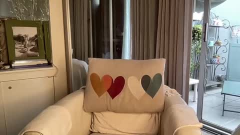 Snapshot of gl1tter_barbie chatting on 1, 3, 2025 Gl1tter Barbie online show from 1, 3, 2025