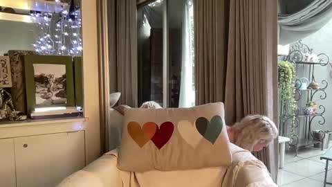 Snapshot of gl1tter_barbie chatting on 5, 3, 2025 Gl1tter Barbie online show from 5, 3, 2025