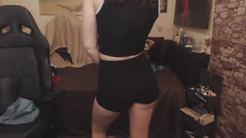 Glamourhottie online show from 5, 3, 2025