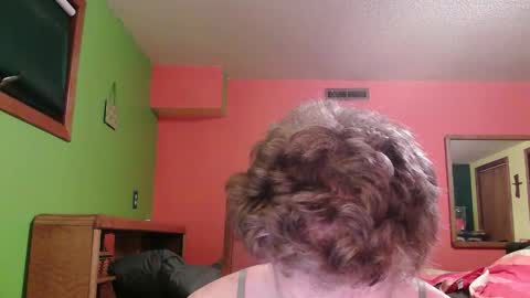 Snapshot of glamtransgoddess15 chatting on 25, 11, 2025 glam trans goddess online show from 25, 11, 2025