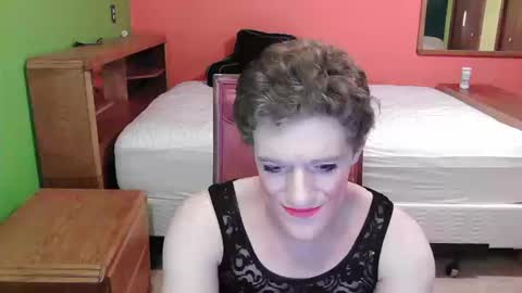 Snapshot of glamtransgoddess15 chatting on 18, 3, 2026 glam trans goddess online show from 18, 3, 2026