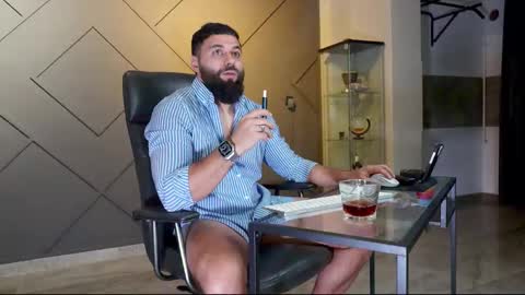 Matthew .. for short call me Matt online show from 23, 2, 2025