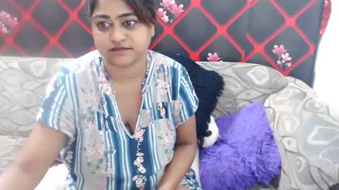 Snapshot of glitter_candy chatting on 8, 3, 2025 glitter candy online show from 8, 3, 2025