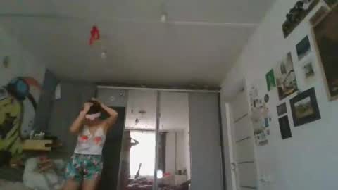 Snapshot of glitter_doll chatting on 9, 1, 2025 glitter_doll online show from 9, 1, 2025