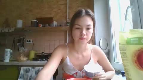 Snapshot of glitter_doll chatting on 10, 1, 2025 glitter_doll online show from 10, 1, 2025