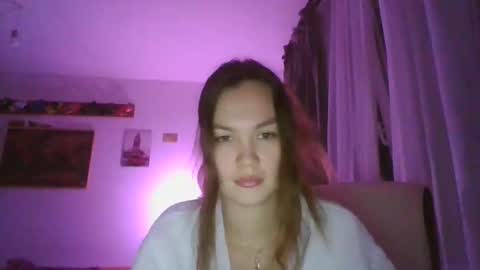 Snapshot of glitter_doll chatting on 10, 1, 2025 glitter_doll online show from 10, 1, 2025