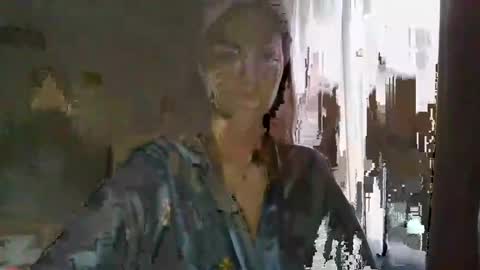 Snapshot of glitter_doll chatting on 17, 1, 2025 glitter_doll online show from 17, 1, 2025