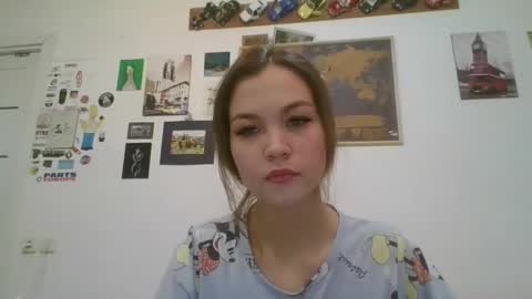 Snapshot of glitter_doll chatting on 26, 1, 2025 glitter_doll online show from 26, 1, 2025