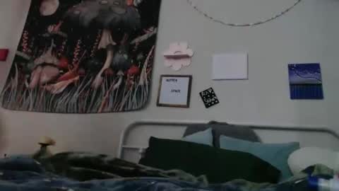 Snapshot of glitterspace chatting on 15, 1, 2026 anna online show from 15, 1, 2026