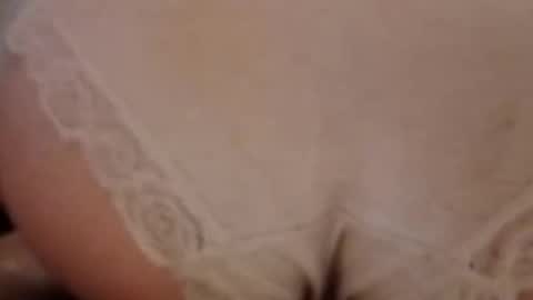 Snapshot of glizzy4u chatting on 17, 12, 2025 glizzy4u online show from 17, 12, 2025