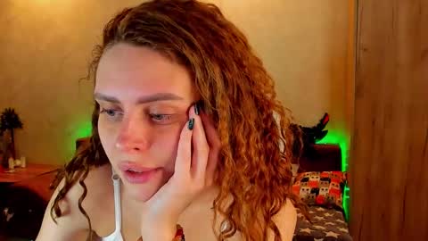 Gloria Wood online show from 18, 12, 2024