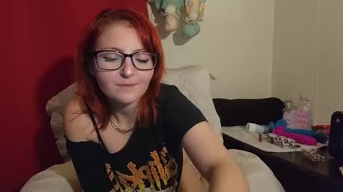 gloryfool online show from 25, 3, 2026