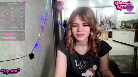  Roxy  online show from 1, 1, 2025