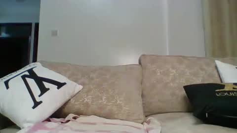 Snapshot of glossybae chatting on 18, 10, 2025 glossybae online show from 18, 10, 2025