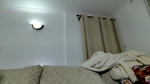 Snapshot of glossybae chatting on 2, 12, 2025 glossybae online show from 2, 12, 2025