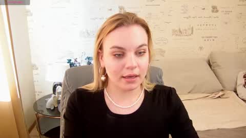 Snapshot of glow_margo chatting on 3, 6, 2026 Margo online show from 3, 6, 2026