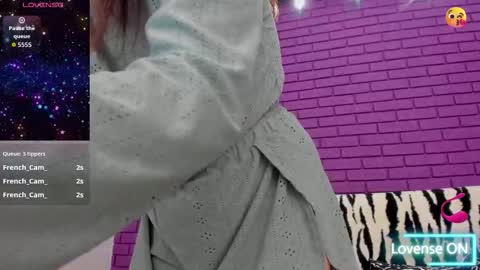 Snapshot of glowmimi chatting on 11, 11, 2025 Mia online show from 11, 11, 2025