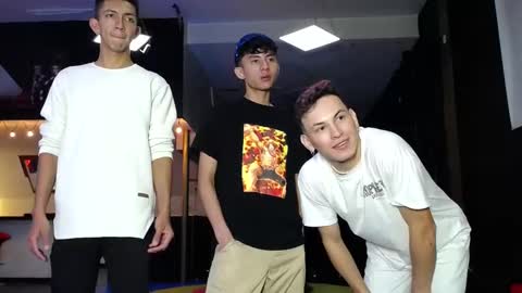 THOMAS AND DAMIAND online show from 3, 2, 2025