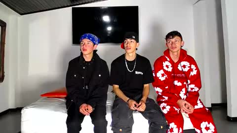 THOMAS AND DAMIAND online show from 12, 10, 2025