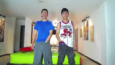 THOMAS AND DAMIAND online show from 2, 12, 2025