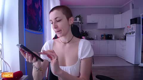 Elpis Foxter online show from 28, 5, 2026