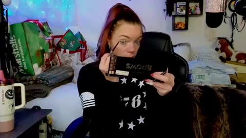 Snapshot of goddess_of_mars chatting on 16, 12, 2025 Patricia Mars Goddess of Mars twitter thegoddessmindy online show from 16, 12, 2025