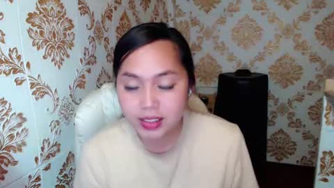 Snapshot of goddess_tykhe chatting on 10, 12, 2024 violet online show from 10, 12, 2024
