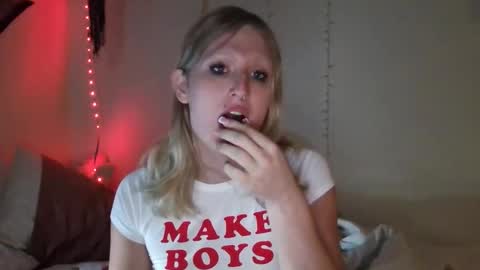 Snapshot of goddessalison chatting on 11, 1, 2026 goddessalison online show from 11, 1, 2026