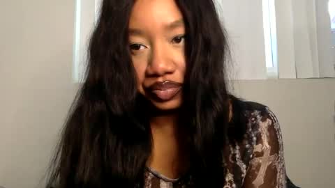Snapshot of goddessdaisysky chatting on 6, 3, 2025 Goddess Daisy Sky online show from 6, 3, 2025