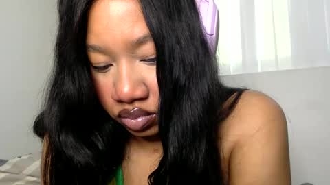 Snapshot of goddessdaisysky chatting on 7, 3, 2025 Goddess Daisy Sky online show from 7, 3, 2025