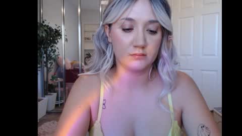 Snapshot of goddessemmy chatting on 7, 11, 2025 Goddess Emmy online show from 7, 11, 2025