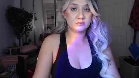 Snapshot of goddessemmy chatting on 3, 12, 2025 Goddess Emmy online show from 3, 12, 2025