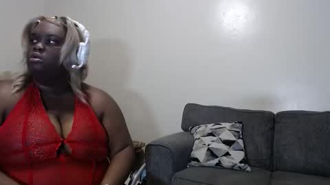 Snapshot of goddessjackieoz chatting on 14, 12, 2025 Madame Jackie online show from 14, 12, 2025