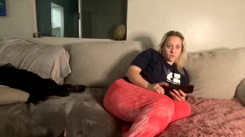 Snapshot of goddessmayvn chatting on 1, 2, 2025 GoddessMayvn online show from 1, 2, 2025