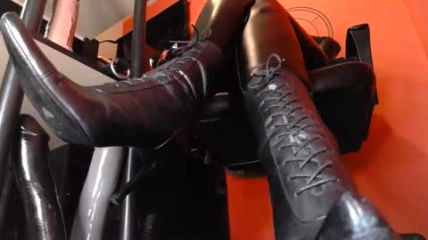 GODDESS MIDNIGHT online show from 20, 11, 2025