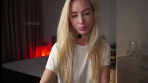 Olivia online show from 19, 9, 2025
