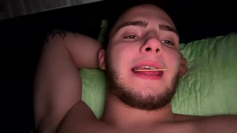 Snapshot of golden_boyyy21 chatting on 11, 12, 2024 Golden boyyy21 online show from 11, 12, 2024