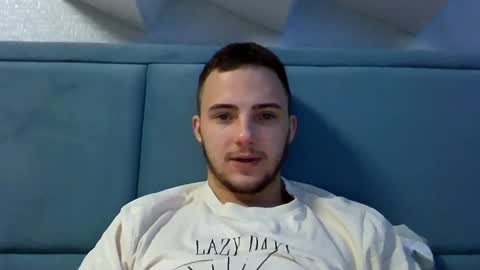 Snapshot of golden_boyyy21 chatting on 11, 1, 2025 Golden boyyy21 online show from 11, 1, 2025