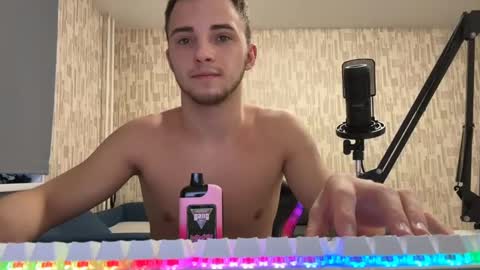 Snapshot of golden_boyyy21 chatting on 20, 2, 2025 Golden boyyy21 online show from 20, 2, 2025