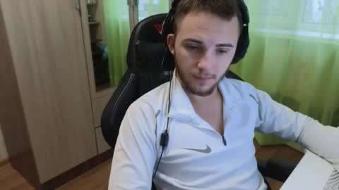 Snapshot of golden_boyyy21 chatting on 29, 11, 2025 Golden boyyy21 online show from 29, 11, 2025