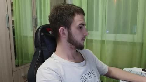 Snapshot of golden_boyyy21 chatting on 19, 12, 2025 Golden boyyy21 online show from 19, 12, 2025