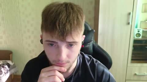 Snapshot of golden_boyyy21 chatting on 30, 3, 2026 Golden boyyy21 online show from 30, 3, 2026