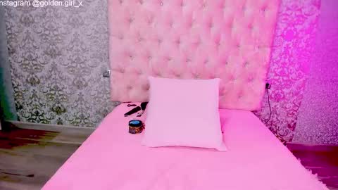 Snapshot of golden_girl__ chatting on 15, 9, 2025 golden girl online show from 15, 9, 2025