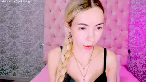 Snapshot of golden_girl__ chatting on 18, 10, 2025 golden girl online show from 18, 10, 2025