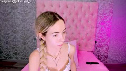 Snapshot of golden_girl__ chatting on 24, 11, 2025 golden girl online show from 24, 11, 2025