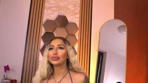 GoldenAmberX online show from 13, 2, 2026