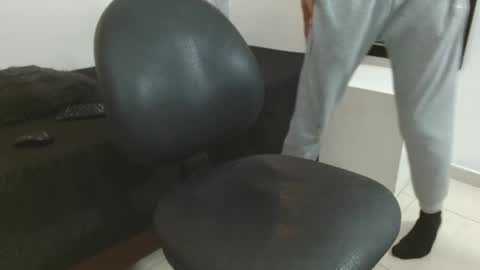 Snapshot of goldendesirex_ chatting on 23, 4, 2026 online show from 23, 4, 2026