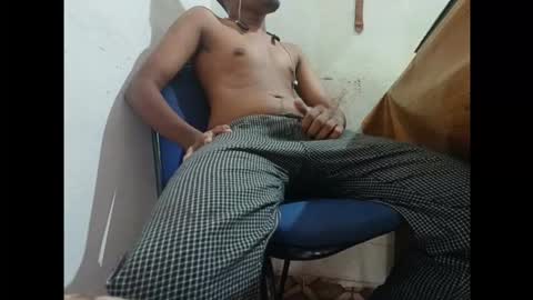 Snapshot of goldengodzilla69 chatting on 13, 10, 2025 goldengodzilla69 online show from 13, 10, 2025