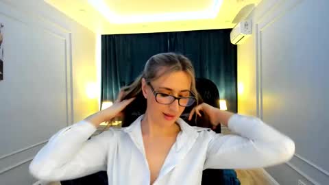 Olivia online show from 20, 2, 2025